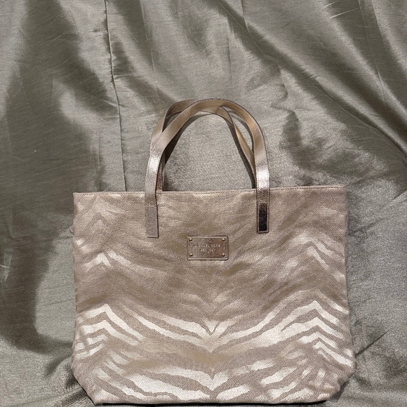 Michael Kors Canvas Beach Bag - Picture 1 of 3